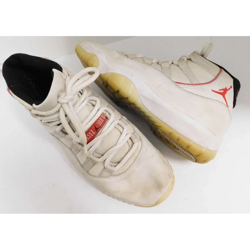 Nike Air Jordan 11 Retro Shoes Mens Size 9.5 Platinum Tint Sail 2018 378037-016